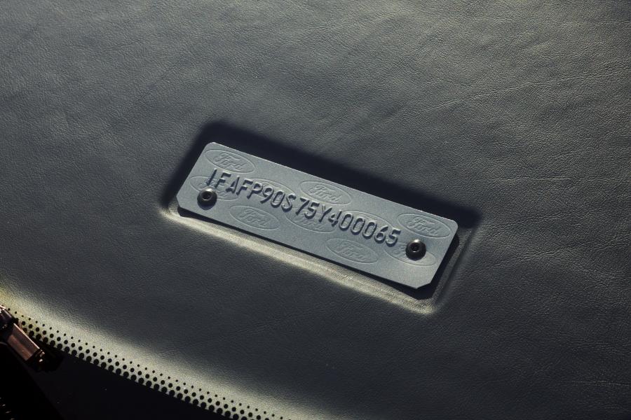  Ford GT 2006 года  (фото 12 из 21)